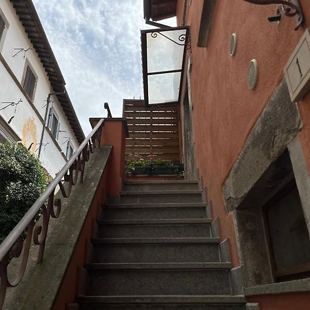ויטרבו Domus Tuscia Apartments San Faustino Guesthouse מראה חיצוני תמונה