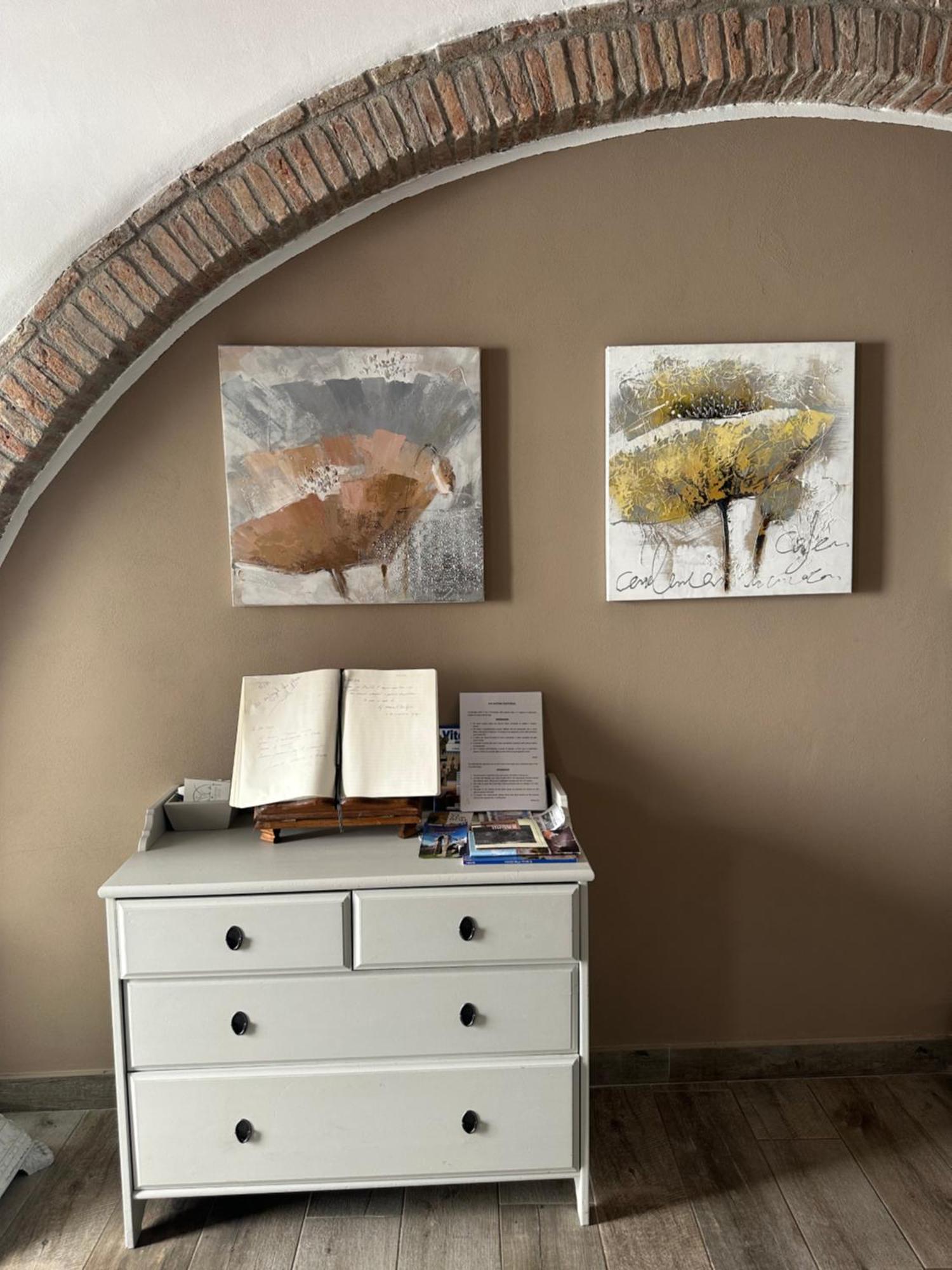 ויטרבו Domus Tuscia Apartments San Faustino Guesthouse מראה חיצוני תמונה
