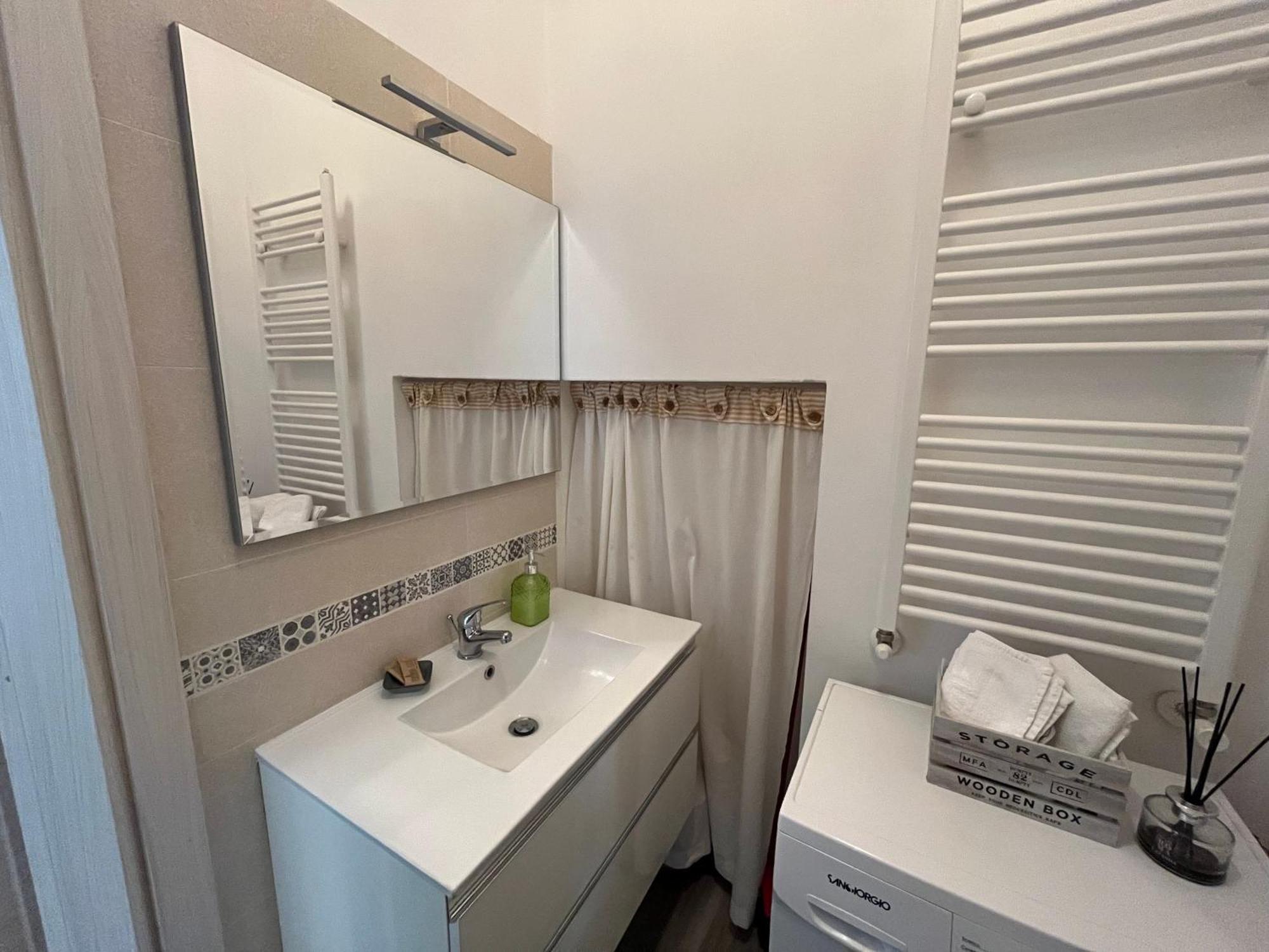 ויטרבו Domus Tuscia Apartments San Faustino Guesthouse מראה חיצוני תמונה